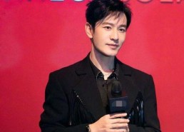 黄晓明娱乐吃瓜事件,真相与争议并存